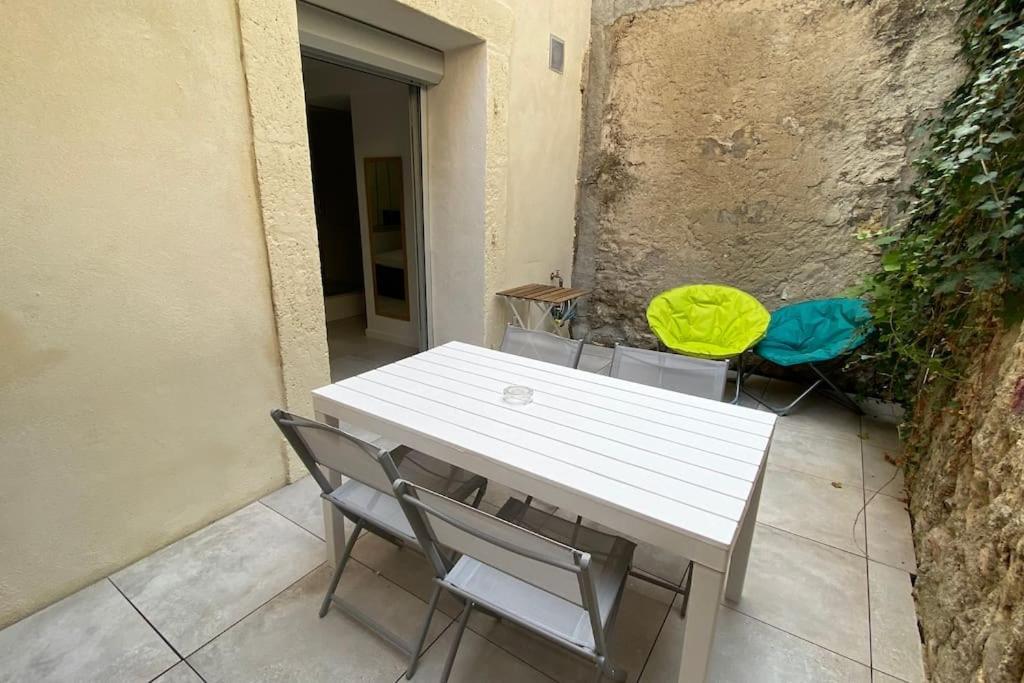 Apartment T2 Neuf, Terrasse, Centre Ville, 8min Comedie *